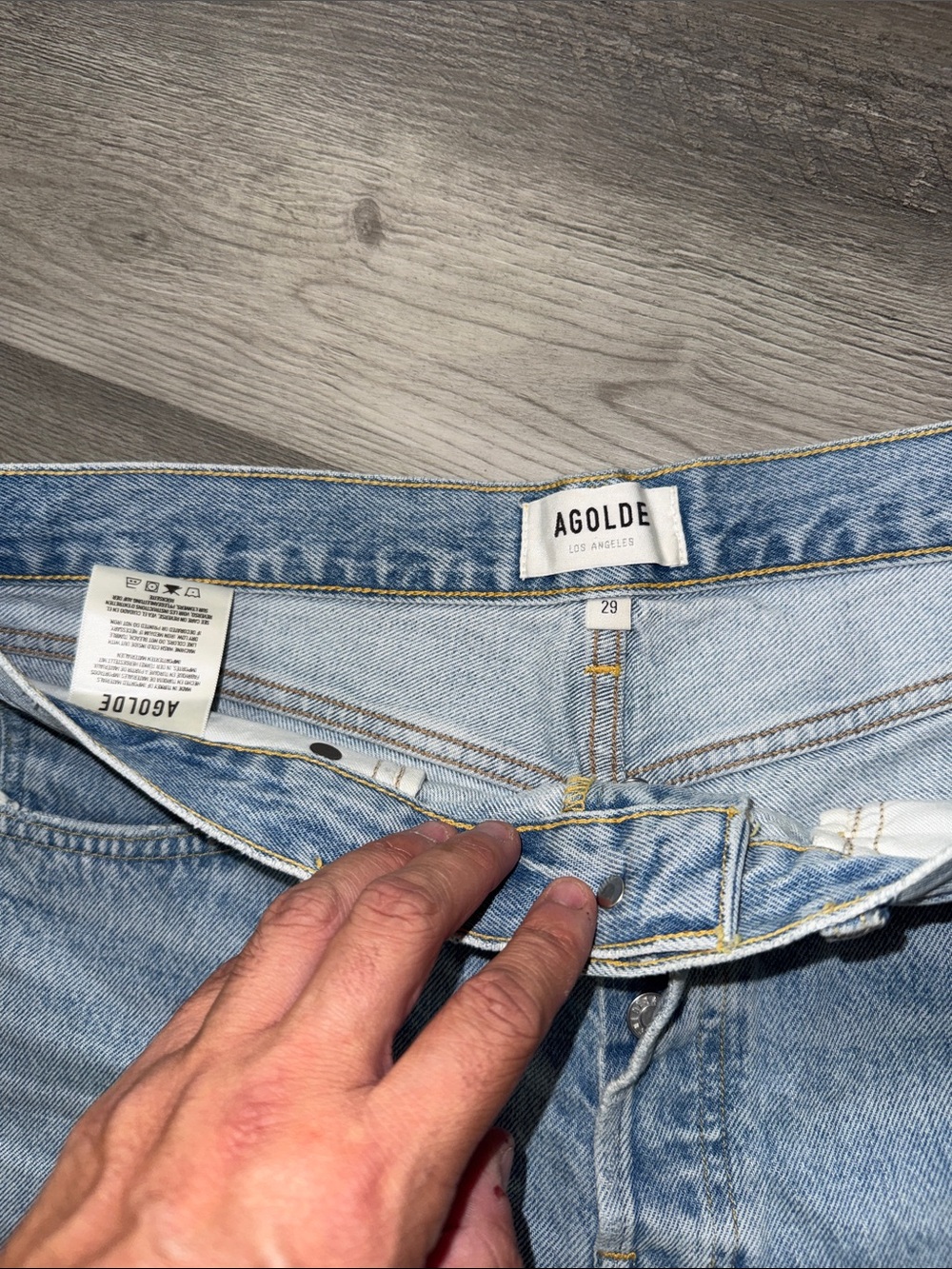 AGOLDE cut off denim jeans shorts - Picture 3 of 4